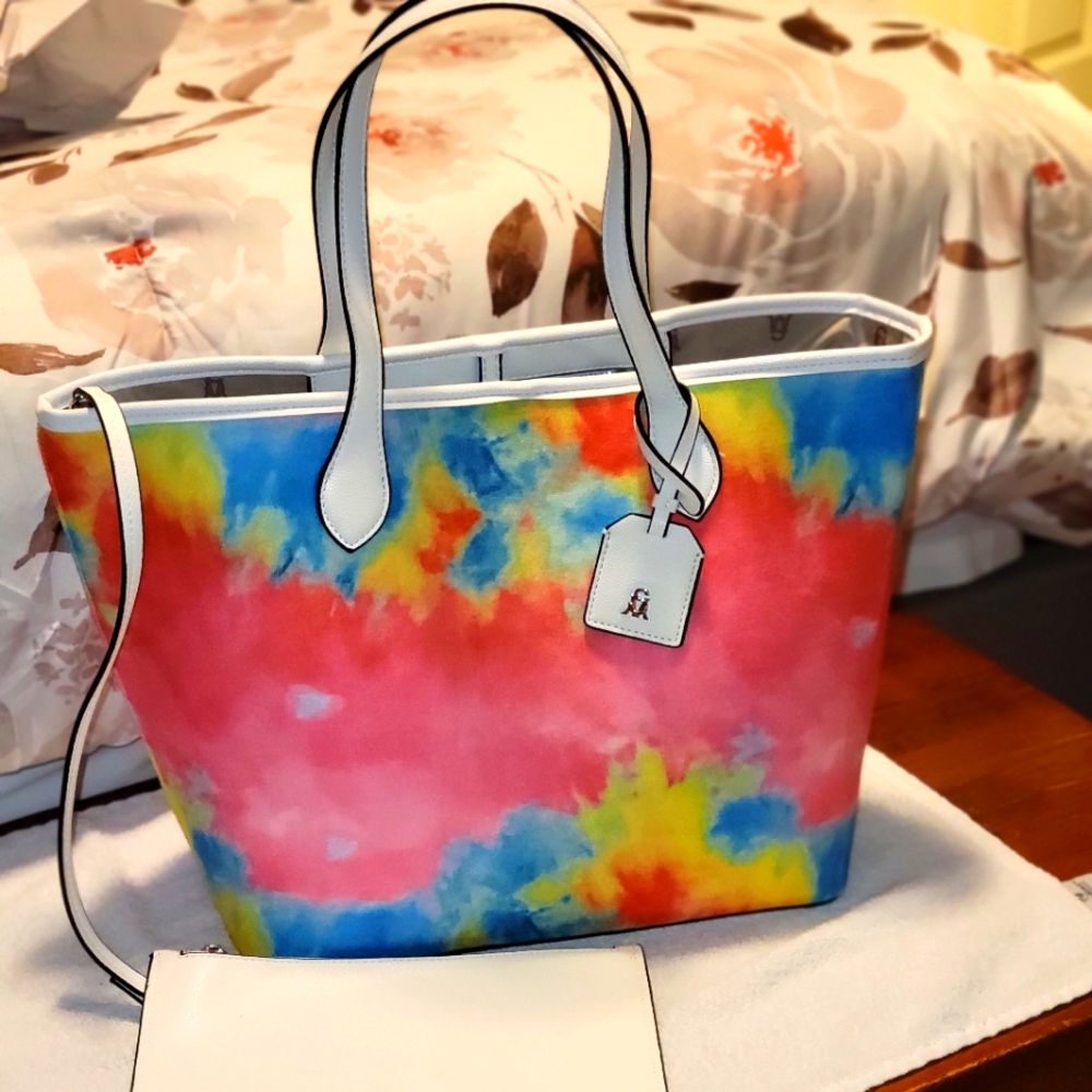 Large steve madden tye dye tote with clutch